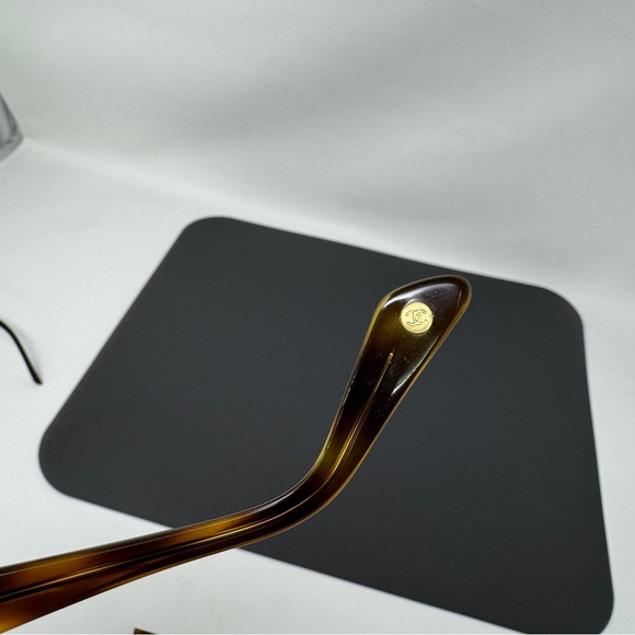 Vintage Chanel Sunglasses Replacement Temples  And Screws 5011 502/93 Tortoise - Picture 9 of 13